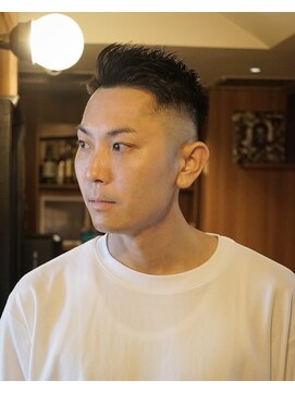 ダウバーバーショップ 表参道(DAU BARBER SHOP) フェードカット　メンズショート/メンズカット/刈り上げショート