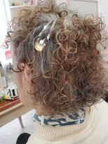 丹下陽子美容室&nbsp;白髪を活かしたデザイン