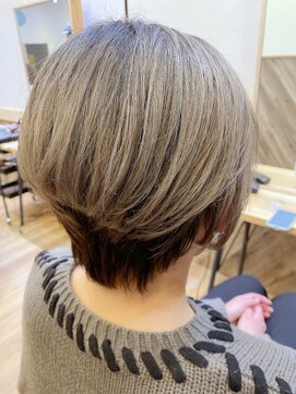 ワンバイアンジ(ONE by Angie) ショートボブ×グレージュ