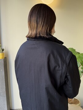 〈浅草 半個室〉プレイングカラー×切りっぱなしボブ