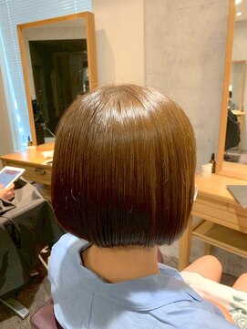 アフィナー(Afinar) 【横浜駅/横浜西口】アッシュブラウン