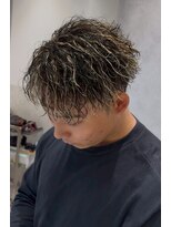 ノイ(NOI)&nbsp;ツイスパハイライトブリーチフェザーパーマ波巻きシャドウパーマ