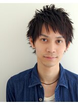 黒髪さわやか、束感ショート