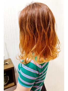 トムキャット(TOM CAT) オレンジベージュ＋グラデーションカラー