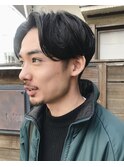 センターパートスパイラルパーマツーブロック刈り上げメンズヘア