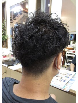 コアフィールフィス(COIFFURE fils) 【見附・今町】ツーブロック×パーマ