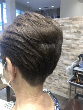 ビースリー ロア 大人ヘア×ショート 2021/8/5[横浜/横浜駅]