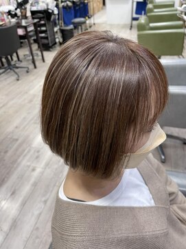 ジゼル(gisele) (稲毛)白髪ぼかしハイライト