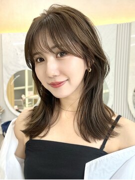 アフロートリノ(AFLOAT Leino) 小顔ヘルシーレイヤースタイル透明感カラー【修】20代30代40代