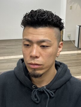 ハートオブヘブン こころ(heart of heaven こころ) 宮城リョータ風オールバックハードパーマ