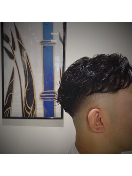 美容処 待庵 タイアン(taian) フェザーショート/スキンフェード