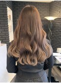 グレージュの韓国巻き髪ヘアが可愛すぎる！