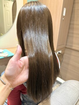 アンフィ 稲田堤(Anphi) 艶髪ロング/髪質改善/縮毛矯正