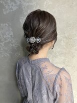 kotona【コトナ】&nbsp;結婚式ヘアセットパティーヘアセットお呼ばれスタイルシニヨン