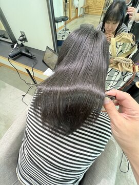 ラヴィエ(RAVIE) 【半田・髪質改善】縮毛矯正/トリートメント/マンツーマン