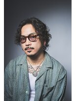 ノマド 長堀橋(Nomad)&nbsp;スパイラルパーマ×センターパート