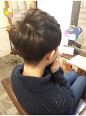 【DUCHESS】毛流れに沿ってカットする襟足スッキリショート