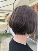ショートボブ