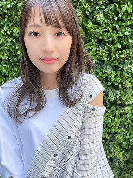 ソワリー 栄(THOiRY) THOiRY【女性らしい柔らかヘア】似合わせ小顔艶髪ゆる巻きロング