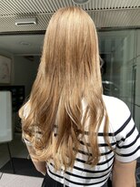 インビテーション(invitation) ハイトーン・ブロンド・ホワイトベージュ