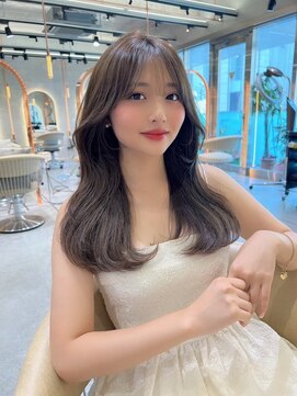 ロンドルーチェ 心斎橋(Lond luce) 大人ガーリー×ミディアムレイヤーカット【心斎橋/髪質改善】