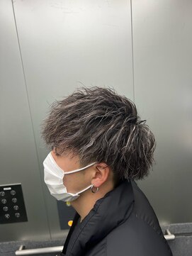 【メンズ】ハイライトツイストスパイラルパーマ