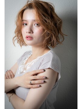 カバーヘアアンドスパ ブリス 浦和(COVER HAIR&SPA bliss) 透明感カラーカーキベージュかきあげボブパーマv浦和20代30代