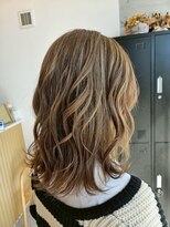 ウールバイレガーレ(uul by Legare/a)&nbsp;グレージュ切りっぱなしボブ前髪ありミニボブミルクティベージュ