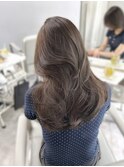 ブリーチなしグレージュ×レイヤーカット◎