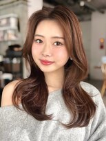 エインアンリー 明治神宮前(AIN.ANLY.)&nbsp;うるツヤオリーブベージュモテ髪色気暗めカラー美髪大人ヘア