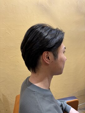 オッジ ヘアー ジャッロ(Oggi Hair giallo) ツーブロセンターパート　2月