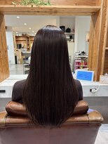 アドラーブル 駅南店(adorable)&nbsp;大人可愛い大人美人ふんわりカール小顔カットショコラアッシュ