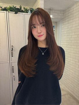 ニカ(NIKA) 丸顔さんおすすめレイヤーカット◎