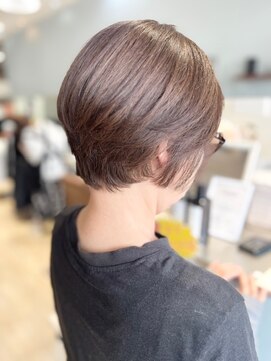 イルファ セイユウ 上野芝店(ehl:fa SEIYU) ショート/前下がり/30代40代50代60代
