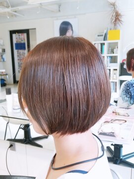 ノーマジーン(Norma jean) Normajean 大人かわいい前下がりショートボブ×ことりベージュ☆