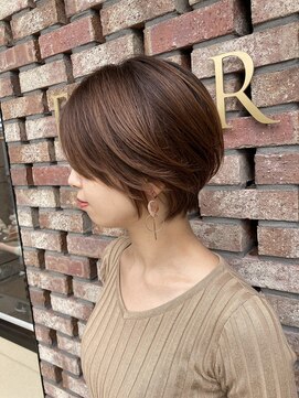 フェイバー 警固店(FAVOR) 大人女性くびれショート/パーソナルカラー診断/縮毛矯正