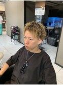 スパイキーショートショートアップバングフェードカットモヒカン