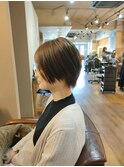 ショートボブ
