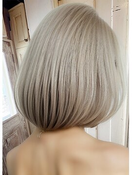 エノア 東京(ENORE) ブリーチ/ダブルカラー/グラデーションカラー/インナーカラー