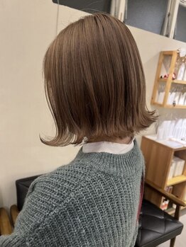 ガーデンニューヨーク　GARDEN NEW YORKの写真/白髪を生かしたハイライトでナチュラルにぼかすこともできるのでお気軽にデザインを楽しめます♪桑名/白髪