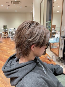 キートス(Kiitos) センターパート× ベージュカラー