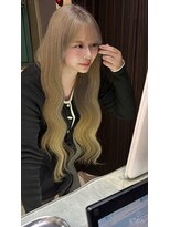 ジルバイジゼル(JILL by GiseL)&nbsp;ロング　ベージュ　ホワイト　ケアブリーチ