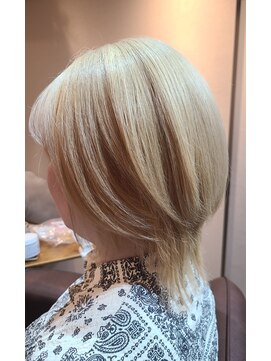 ミュウ(mieux) ウルフ×コントラスブロンドベージュ