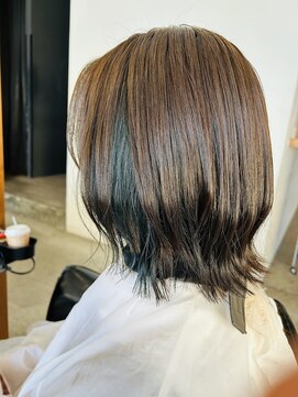 ラヴィ(LaVie produced by ApaKabar) 【インナーボブスタイル】