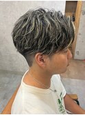 ハイライトセンターパートメッシュダブルカラーツーブロック