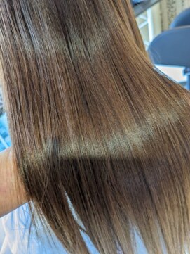 パリスパリ 衣山店(PARIS PARI) プリエストレート