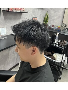 セカンド(2ND) ツーブロック×アップバング