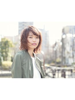 大人女性の髪の悩みに応える、色味と若々しい印象を実現するグレイカラー☆髪に優しくお洒落を楽しめる♪