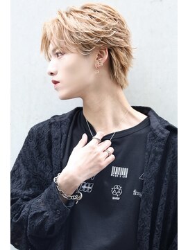 リップス 二子玉川店 (LIPPS) ブロンディーフェザーショート