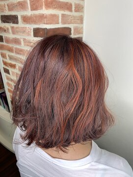 ジウ 上通り(JIU) 無造作カール×パープル×ハイライトオレンジ_暖色系カラー_小顔